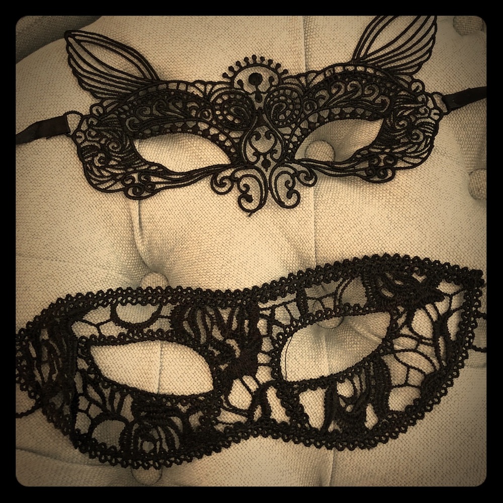 🎭 Lacy Eye Masks (Purchase 1 for $6 or 2 for $10)
